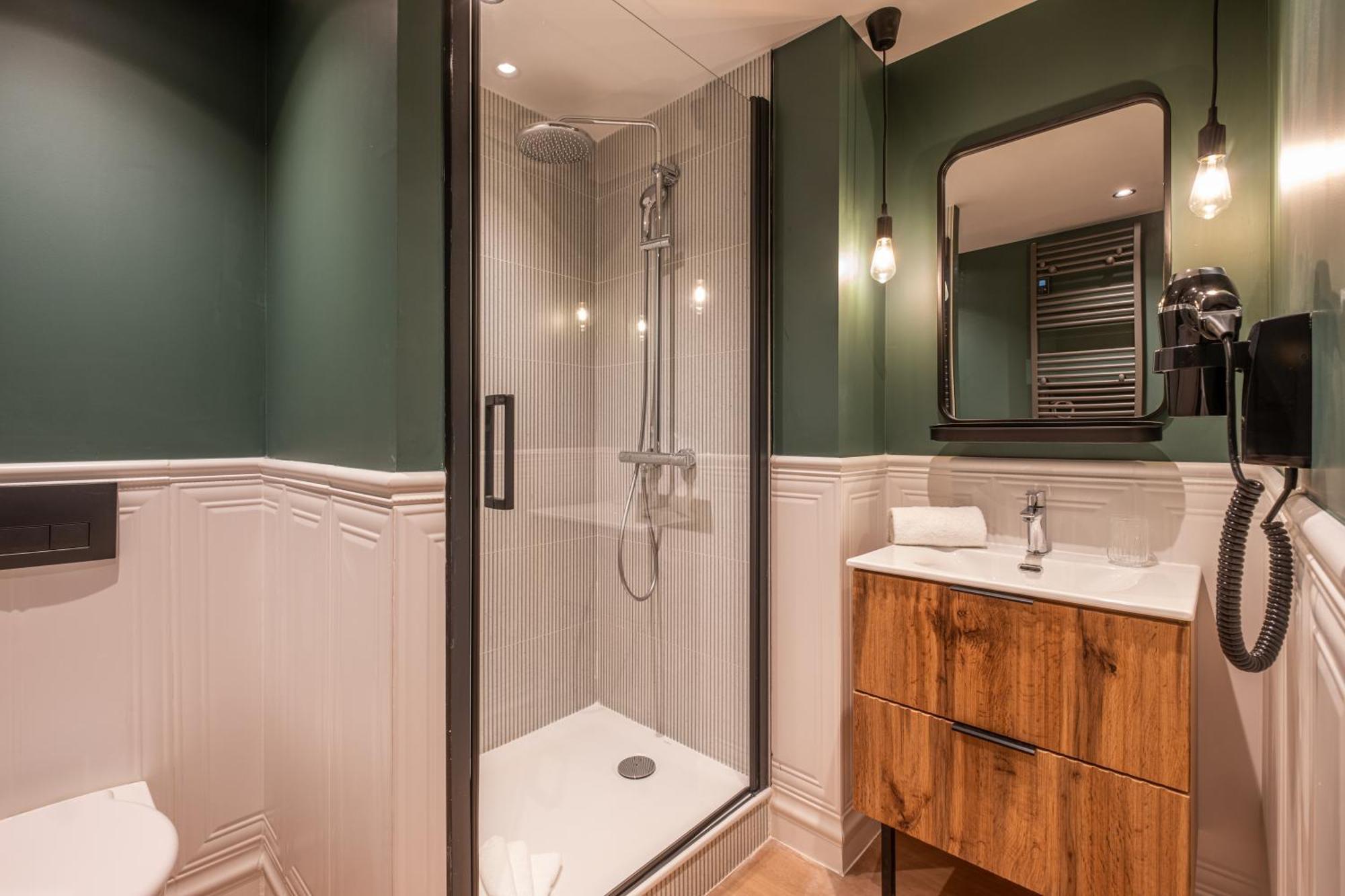 West Paris Suite Экстерьер фото